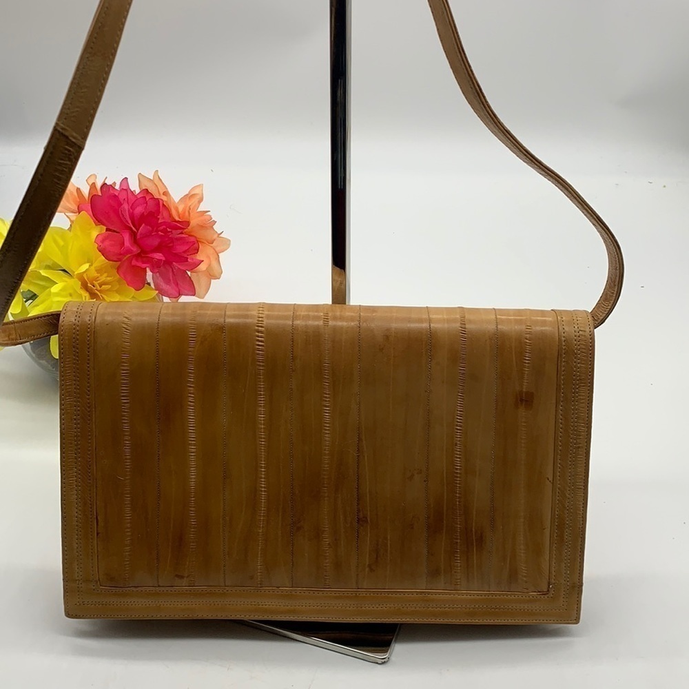 Genuine Eel Skin Tan Shoulder Bag / convertible to clutch. BRN1592B